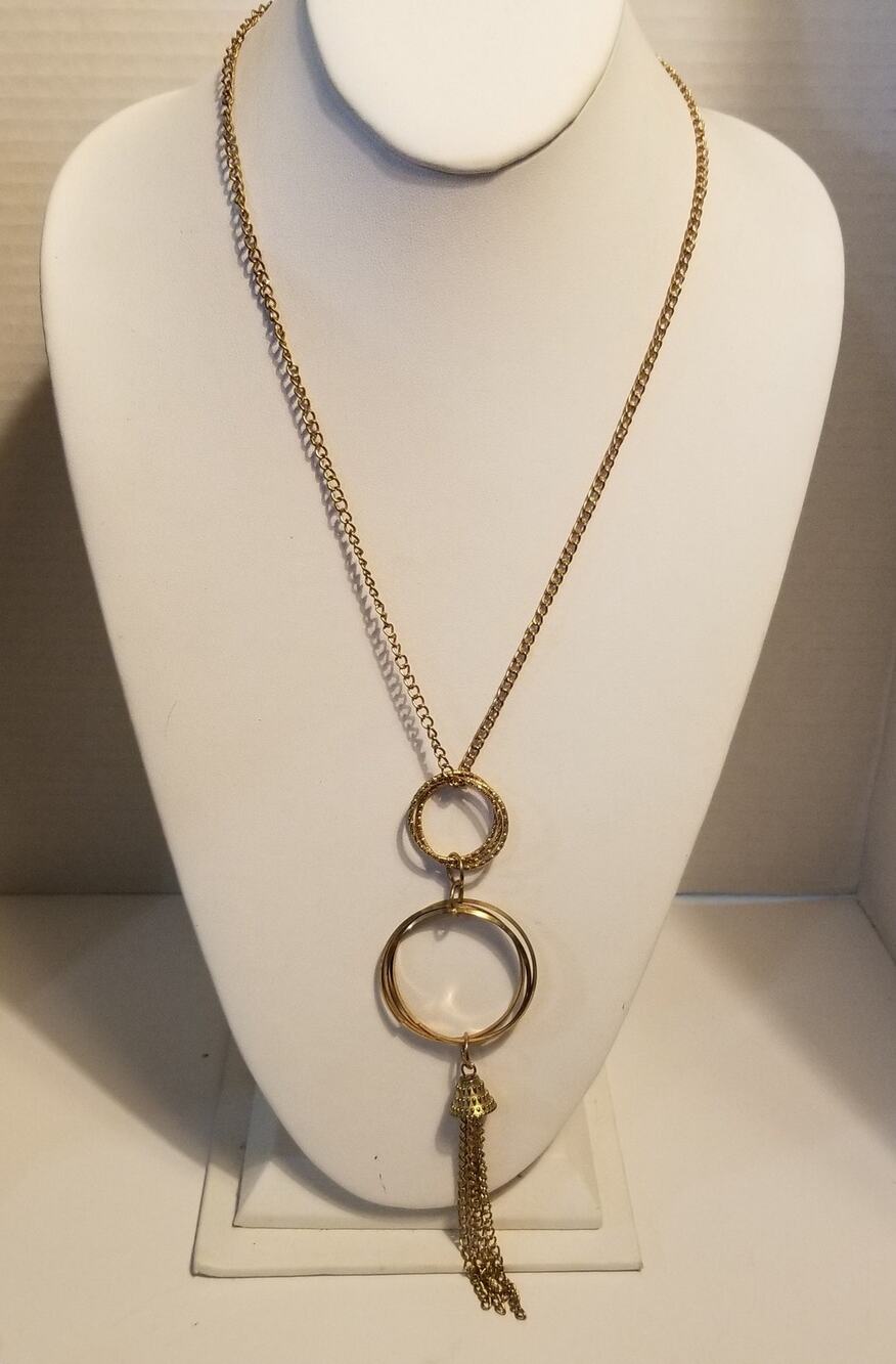 Gold tone twenty one inch necklace pendant/tassel  6.5" with tassel